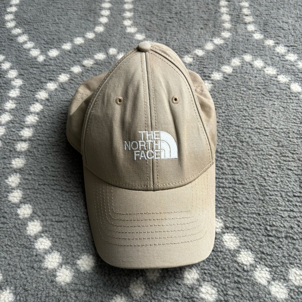 The North Face - Beige Adjustable Baseball Cap